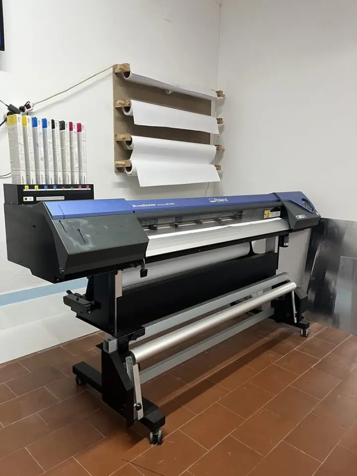 Plotter Roland para impressão e corte de vinil